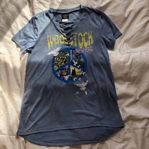 NWOT WOODSTOCK TEE ✌🏼